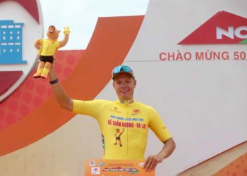 Đà Lạt nghẹt thở Savva Novikov nỗ lực vượt Batt ở vạch đích - 1