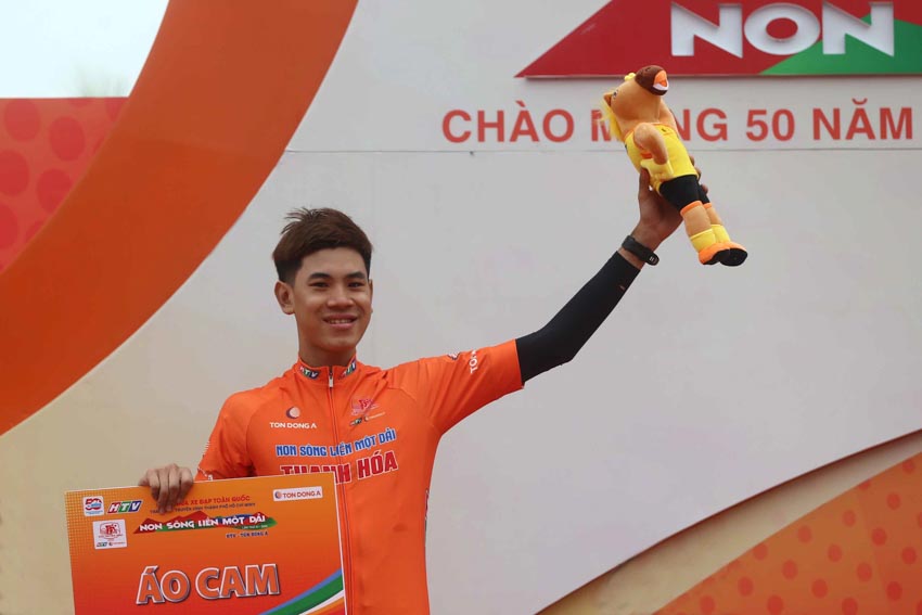 Nguyễn Anh Huy "xé áo" ngoạn mục tại Thanh Hóa, Cúp Truyền Hình TPHCM – Tôn Đông Á 2025 dậy sóng - 8
