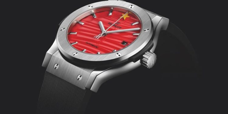 Hublot ra mắt đồng hồ giới hạn mừng 70 năm Giải phóng Thủ đô Hà Nội - 3