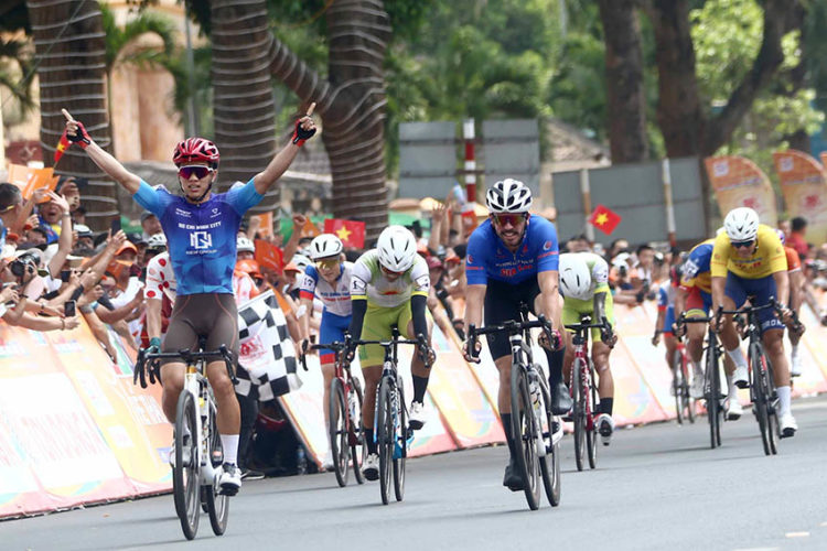 Cúp Truyền Hình TP.HCM - Tôn Đông Á 2025: Nguyễn Văn Bình bứt phá ngoạn mục tại Buôn Ma Thuột