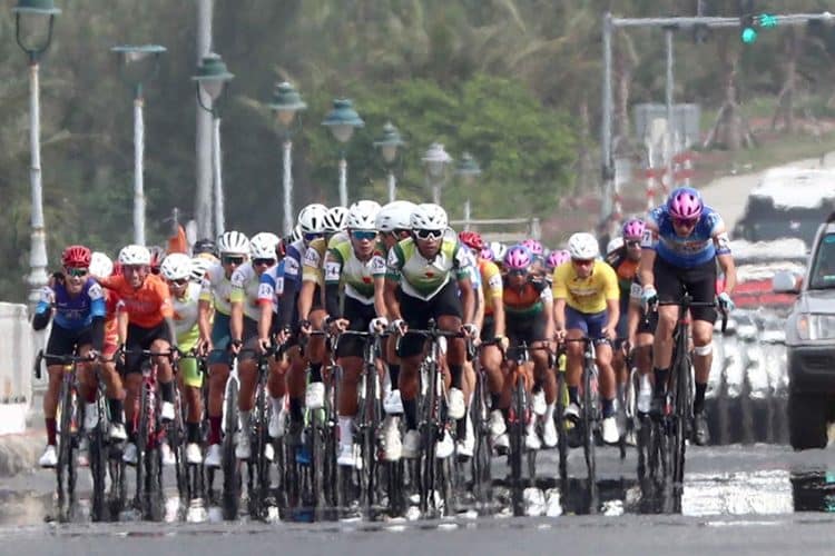 Nick Kergozou "xé gió" Tam Kỳ, thống trị chặng 11 Cúp Truyền hình TPHCM - Tôn Đông Á 2025 - 5