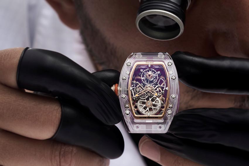 RM 75-01 Flying Tourbillon Sapphire: Khi đại dương trong vắt gặp kiến trúc gothic giữa lòng cổ tay - 4