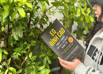 "EQ đỉnh cao" - Cuốn sách giúp bạn sống tử tế hơn với cảm xúc của chính mình