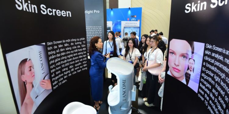 L’Oréal mang loạt công nghệ làm đẹp đột phá đến sự kiện French Tech Summit Vietnam 2025