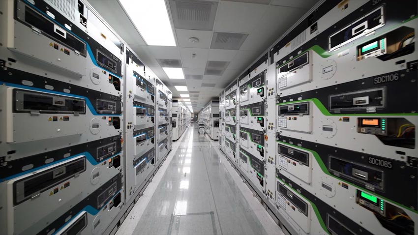 Intel Foundry công bố bước tiến lớn trong công nghệ sản xuất chip tiên tiến - 1