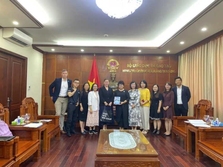 Mang cả gia đình đi du học: New Zealand mở rộng cánh cửa cho ứng viên Đề án 89 - 2