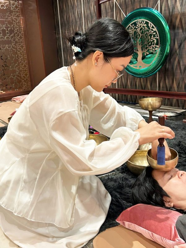 trị liệu chuông xoay dành cho ai