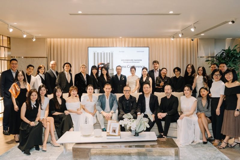 họp báo ra mắt showroom Visionnaire Saigon
