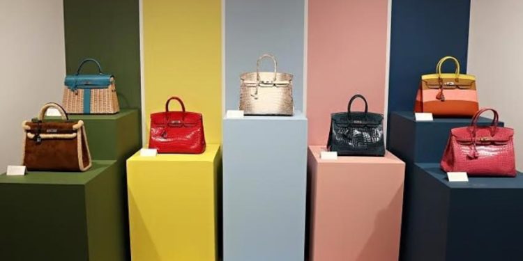 Hermès đấu giá chiếc Birkin đầu tiên tại Paris: khi di sản trở thành đầu tư