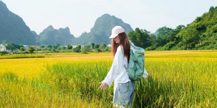 ‘Quảng Bình - Đến để yêu’: Hồ Ngọc Hà quảng bá du lịch Quảng Bình kể chuyện thiên nhiên đầy kỳ vĩ - 2