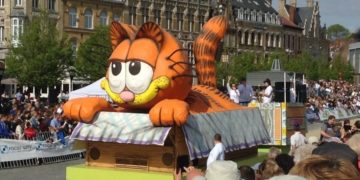 Kattenstoet - Khi nhân loại xin lỗi loài mèo - 3