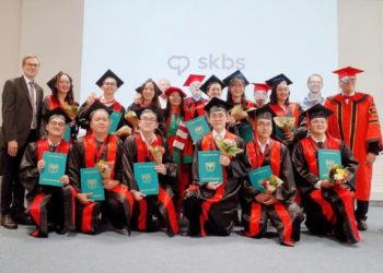 12 bác sĩ Việt Nam tốt nghiệp tại Đức: Không chỉ là tấm bằng, mà là một cầu nối y khoa xuyên quốc gia - 1