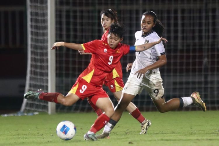 U19 Nữ Việt Nam thắng lớn, sẵn sàng 'đại chiến' Thái Lan ở chung kết! - 5