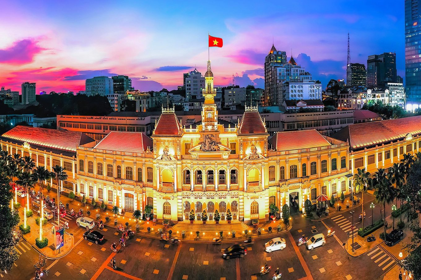 Ba trung tâm hành chính của TP.HCM được đặt tại Quận 1, Bình Dương và Bà Rịa