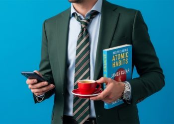 Thành công không bắt đầu lúc 5h sáng, mà bắt đầu lúc bạn dẹp ảo tưởng.