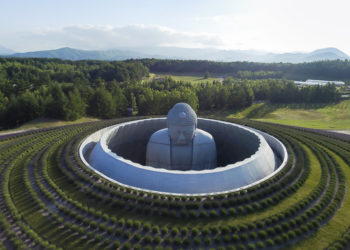 Chạm vào sự tĩnh lặng: Hành trình tới Đồi Đức Phật ở Hokkaido