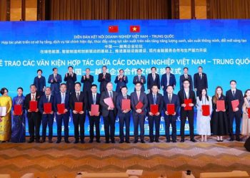 Bắt tay chiến lược giữa EVN và Huawei cho hạ tầng năng lượng bền vững