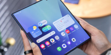 Galaxy Z Fold7: Chiếc điện thoại biết cảm xúc, mỏng như hơi thở