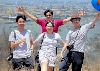 Ba học sinh Việt Nam trong đội Hải Đăng chuẩn bị tham dự Festival Nhiếp ảnh Quốc tế tại Hokkaido, Nhật Bản năm 2025