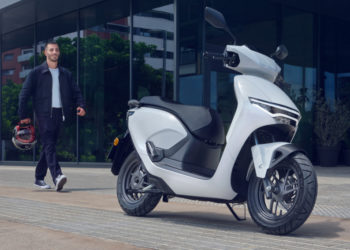 CUV e: chính thức bàn giao – Honda mở ra hành trình mới với xe máy điện cao cấp
