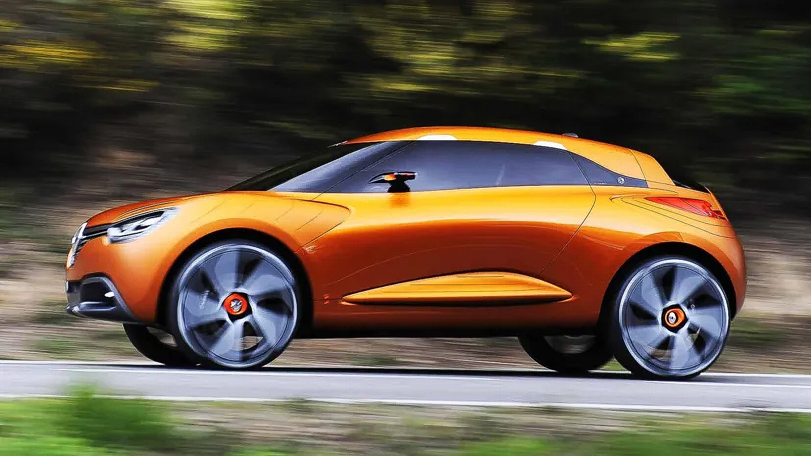 Một mẫu concept car với thiết kế táo bạo, ánh sáng tương lai và đường nét tinh xảo, chưa từng được sản xuất hàng loạt