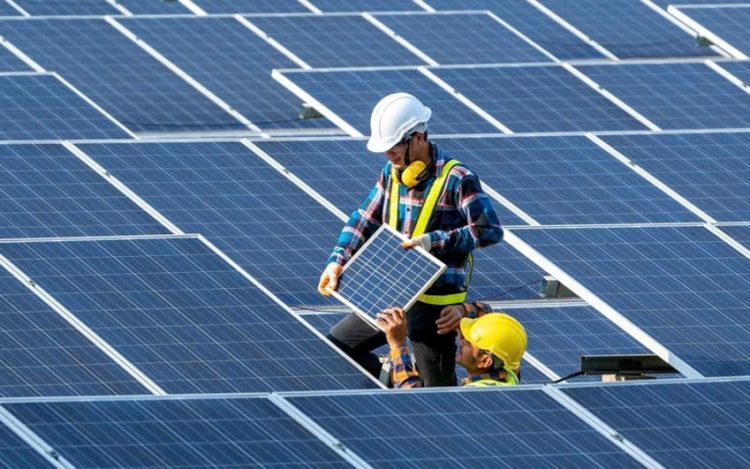 Việt Nam trên đường đua pin lithium: Cơ hội vàng trong logistics năng lượng sạch