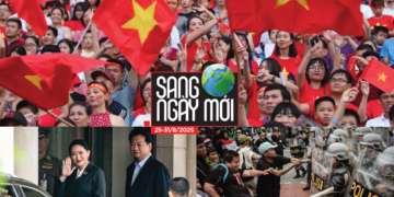 Người dân Việt Nam chuẩn bị duyệt binh Quốc khánh 2/9 trong không khí rợp cờ đỏ sao vàng.