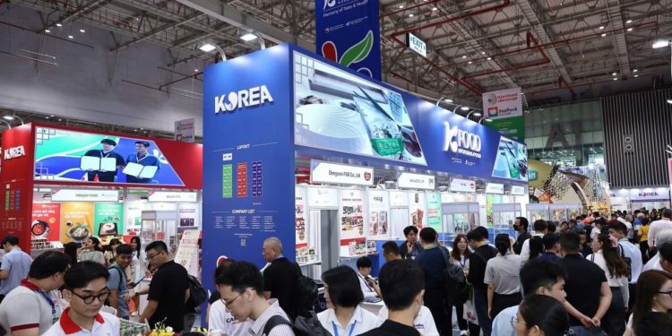 Ẩm thực Việt – Hàn “bắt tay” tại Vietfood & Beverage – Propack Vietnam 2025: Xu hướng mới định hình khẩu vị người tiêu dùng