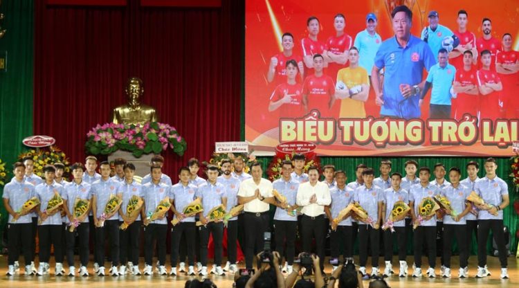 Lễ ra mắt và xuất quân CLB Công an TPHCM mùa giải V.League 2025–2026 với sự tham dự của lãnh đạo thành phố và ban huấn luyện - 1