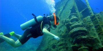 Điểm lặn biển độc đáo từ con tàu bị bỏ quên