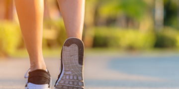 Đi bộ kiểu Nhật: Chìa khóa vàng cho sức khỏe và vóc dáng, không phải ai cũng biết