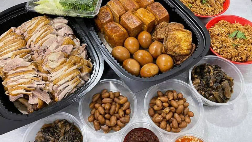 Không chỉ là món ăn, vịt kho Teochew tại Swatow Bai Le còn là một phần di sản ẩm thực Singapore. Ảnh: Bai Le Braised Duck