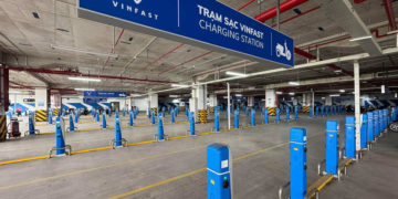 Xe điện và giấc mơ “xanh” của đô thị: Khi hạ tầng không theo kịp nhịp đập của thị trường