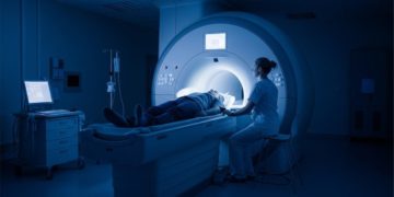 MRI toàn thân: Tấm vé an tâm hay trào lưu check-in sức khỏe?