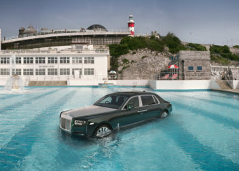 Phantom 100 năm: Khi âm nhạc chọn Rolls-Royce làm “sân khấu di động”