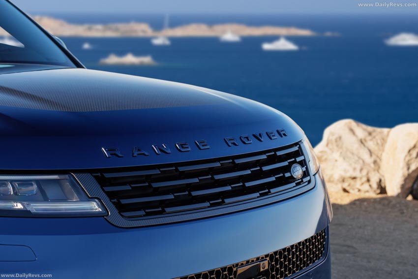Range Rover Sport SV Nocturne Edition 2026 sắc đen huyền bí, thiết kế mạnh mẽ - 4