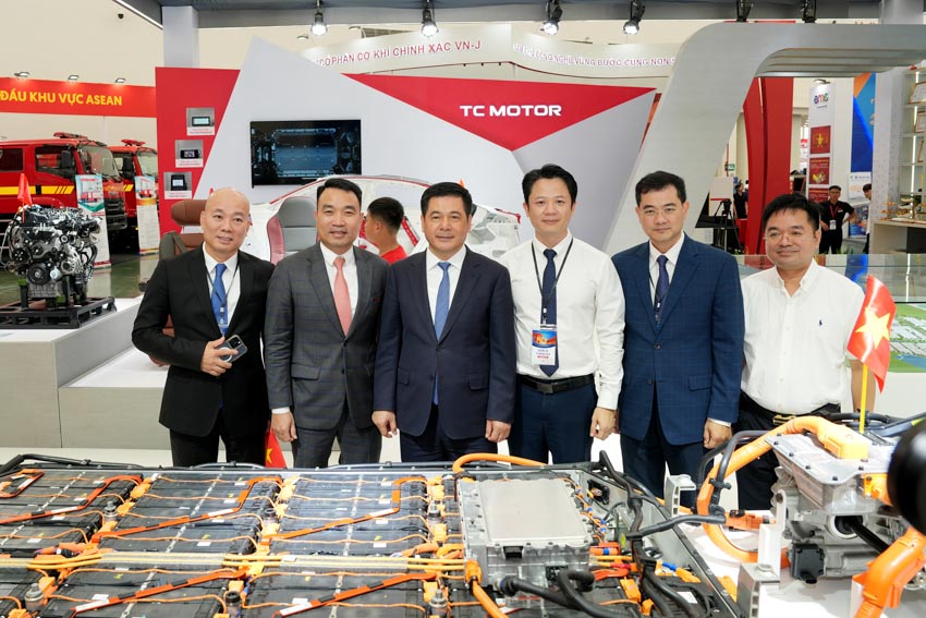 Lãnh đạo TC Group giới thiệu khu trưng bày 192 m² tại Triển lãm thành tựu đất nước kỷ niệm 80 năm Quốc khánh - 3