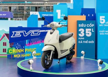 Mẫu xe máy điện VinFast mới với pin LFP, chính sách bảo hành 8 năm