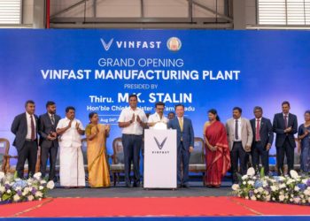 Lễ khánh thành nhà máy VinFast Tamil Nadu tại Ấn Độ với dây chuyền
