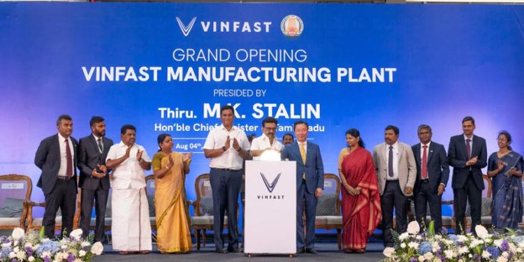 Lễ khánh thành nhà máy VinFast Tamil Nadu tại Ấn Độ với dây chuyền
