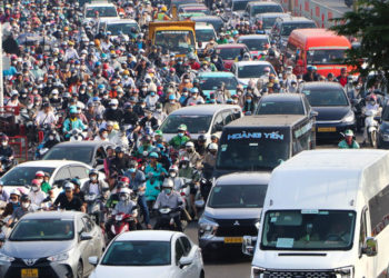 Chỉ thị 20 không ‘đóng cửa’ xe xăng dầu – VAMA đính chính thông tin gây hiểu lầm