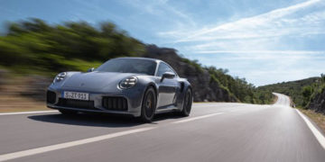 Porsche 911 Turbo S 2025: Khi tốc độ hóa thành nghệ thuật sống