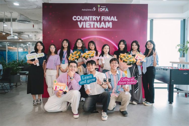 Các bạn sinh viên lọt vào vòng final Việt Nam của cuộc thi.