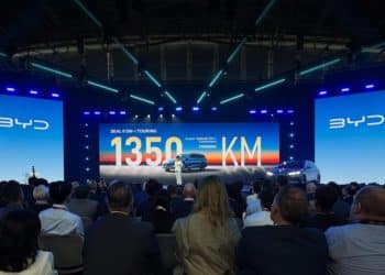 BYD giới thiệu DOLPHIN SURF và SEAL 6 DM-i TOURING tại IAA Mobility 2025 ở Munich