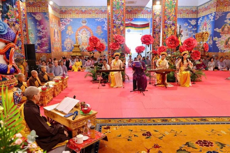 Cây hứa nguyện hiếu thuận: khi lời yêu kịp nói trong mùa Vu Lan - 5