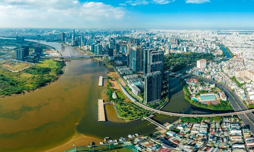 Chuyện thành phố nước với thiếu phụ phương Nam