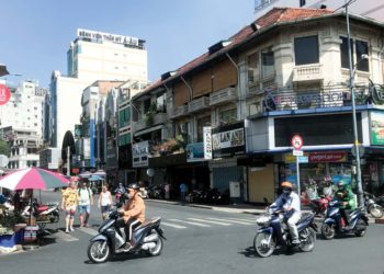 Lê Thánh Tôn - con đường lặng lẽ phồn hoa