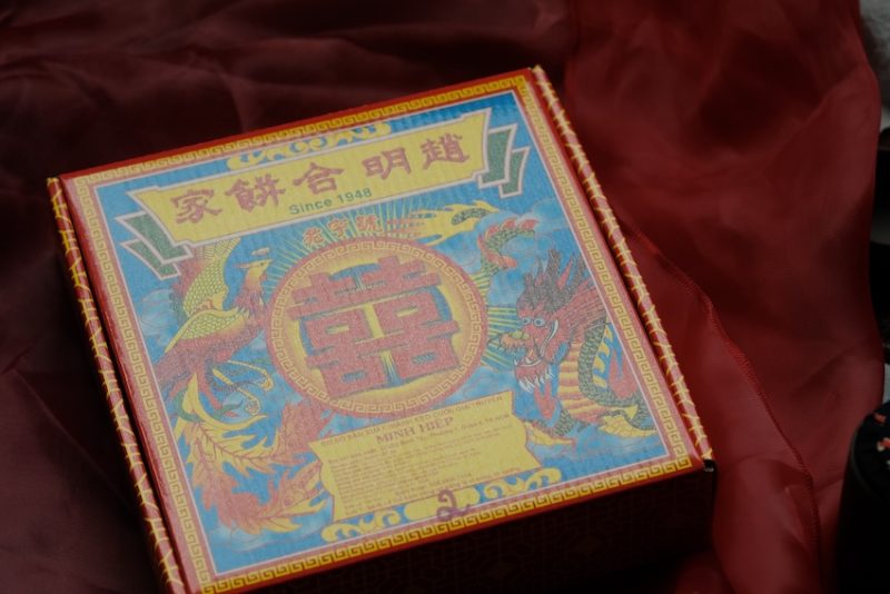 Hộp bánh pía