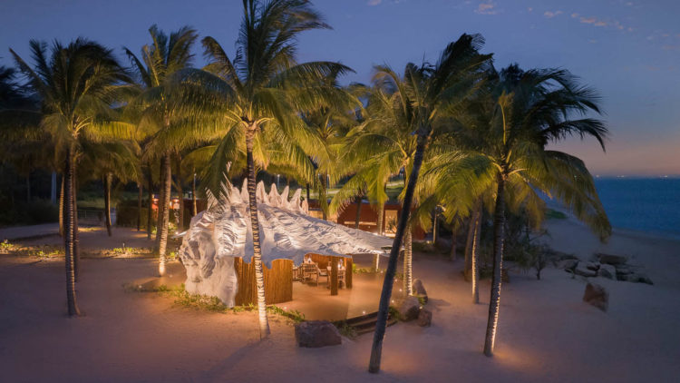 Aqua Bar & Lounge tại Regent Phú Quốc với thiết kế vỏ ốc khổng lồ, hoà mình vào biển trời Phú Quốc. Ảnh: Anh Khoa