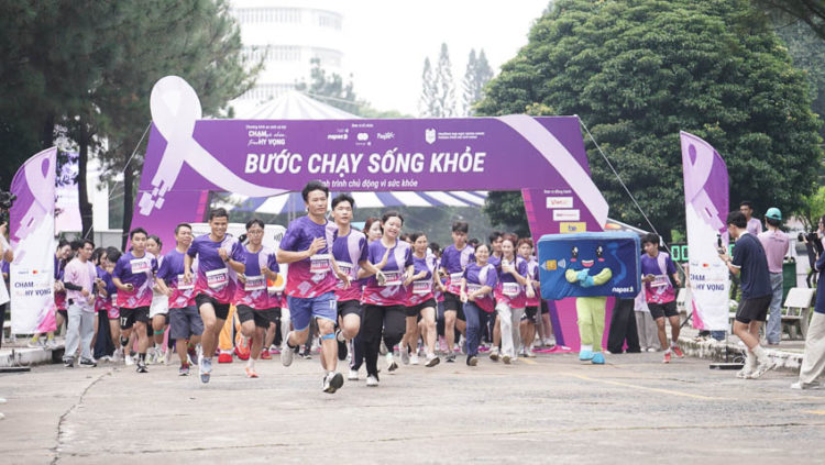 “Bước chạy sống khỏe”: Mỗi km, một cơ hội tầm soát sớm ung thư cổ tử cung